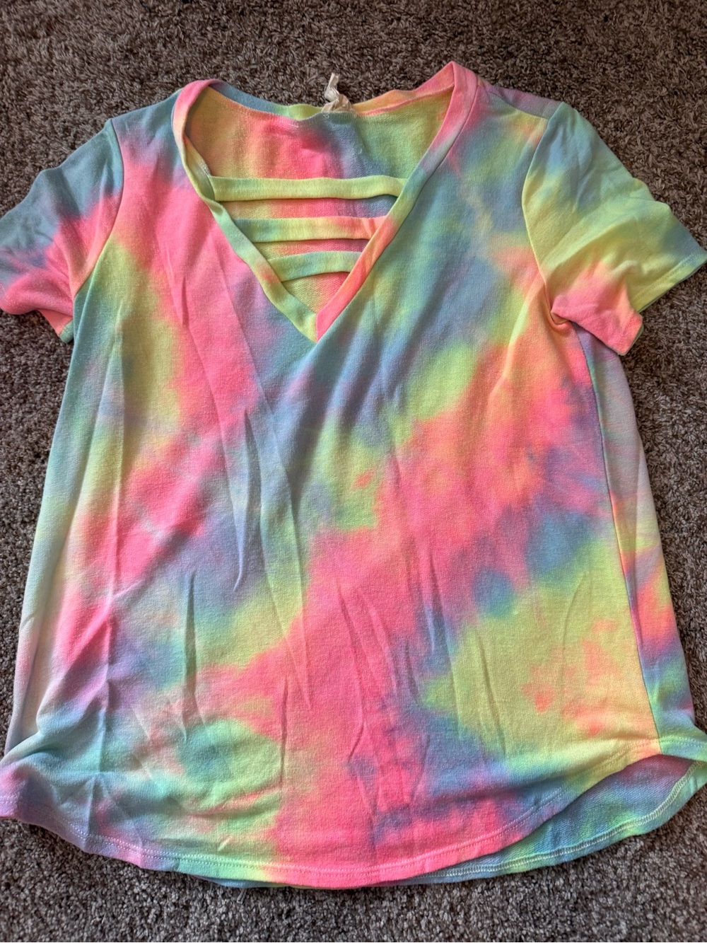 BiBi Pastel Tie-Dye V-Neck Short Sleeve Top with Ladder Back